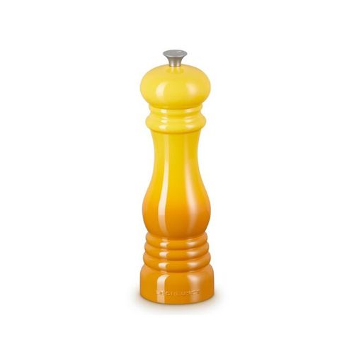 Le Creuset 21cm Nectar Pepper Mill with adjustable ceramic grinder, durable ABS plastic – available at Keans Claremorris.