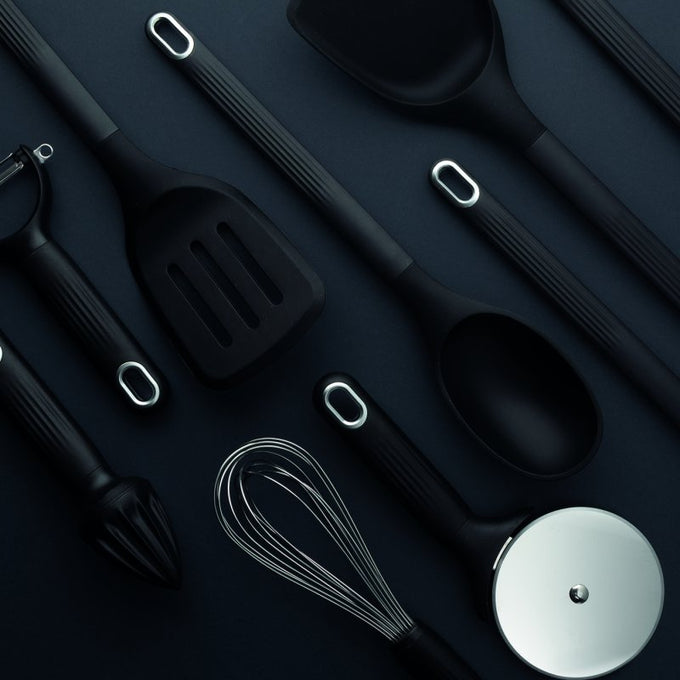 Pizza Wheel Cutter - Black - Image 4