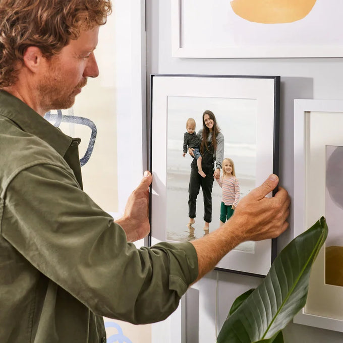 Aura Walden Digital Photo Frame 15'' Matt Black - Image 3