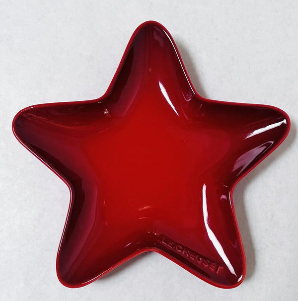 Le Creuset 20cm Cerise Star Plate, durable stoneware, chip-resistant, oven/microwave/dishwasher safe – Keans Claremorris