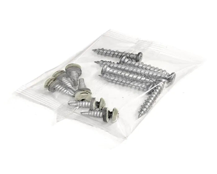 Smart Fence Screwpack Buttermilk with 6 concrete screws and 6 colour-matched Tex screws in a clear plastic bag.