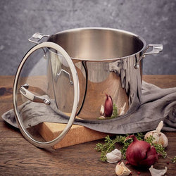 Stellar 26cm 8L stockpot, durable stainless steel cookware for soups and stews – available at Keans Claremorris.