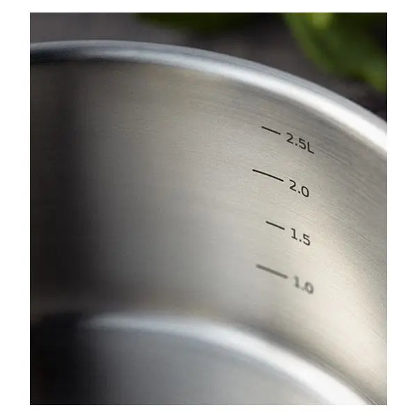 Stellar Eclipse 20cm 2.5L saucepan, durable cookware for versatile cooking - available at Keans Claremorris.