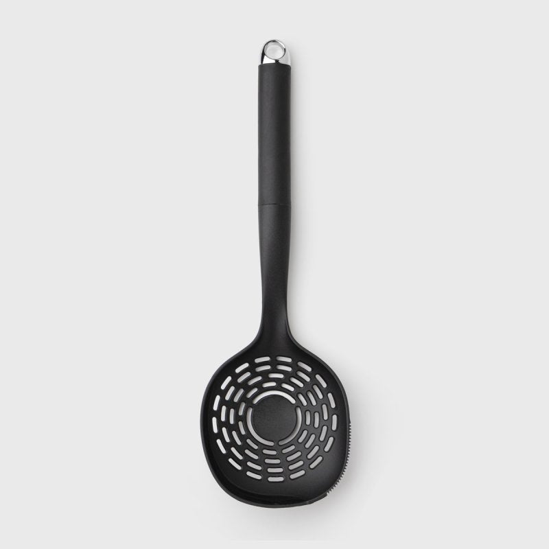 Brooklyn 33cm black nylon skimmer with circular slotted head and hanging loop on handle against white background