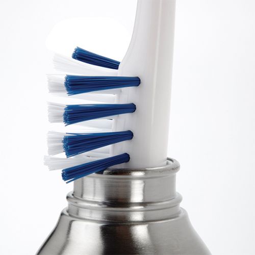 Oxo Sports Bottle Cleaning Set with brushes for thorough cleaning, available at Keans Claremorris.