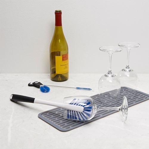 Oxo Sports Bottle Cleaning Set with brushes for thorough cleaning – available at Keans Claremorris.