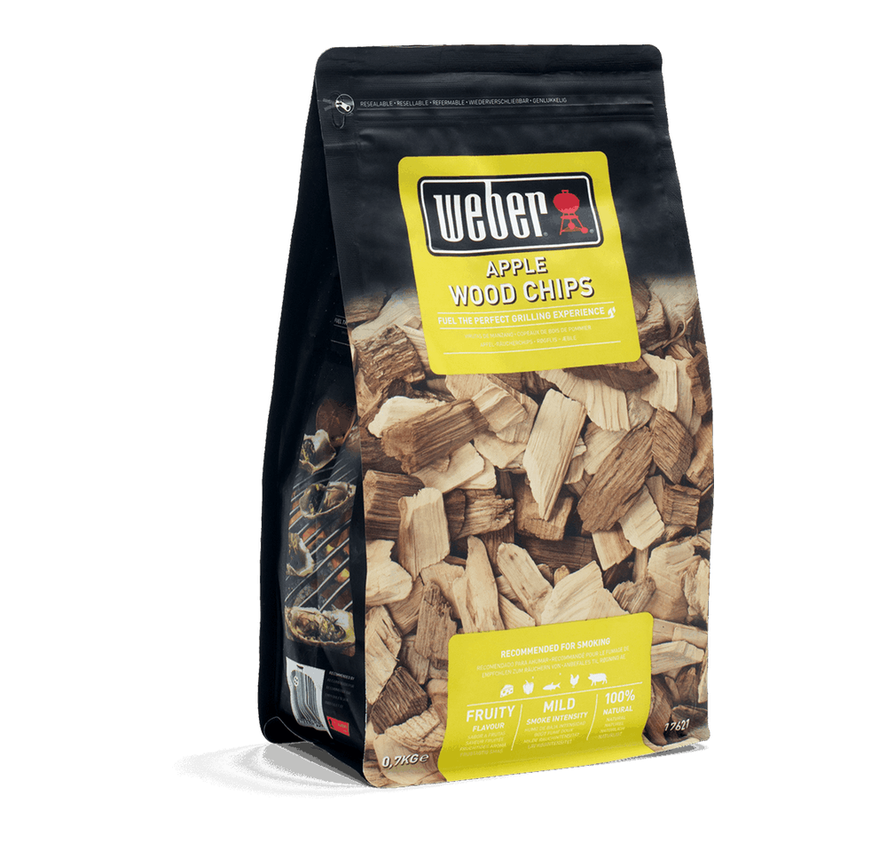 Weber Apple Wood Chips 0.7kg – 100% natural apple hardwood for sweet, subtle BBQ smoke, ideal for poultry, fish, and pork. –