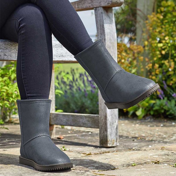 Comfi Snugz S8 waterproof faux fur lined boots with chunky tread for warmth and secure footing – Keans Claremorris.