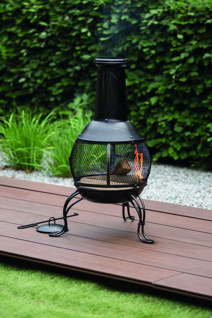 RedFire Sauda Small chimenea with steel sphere, mesh door, log grate, and poker, perfect for outdoor gardens – Keans