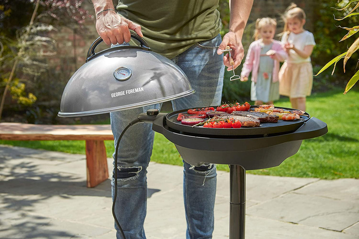 George Foreman Indoor/Outdoor Grill with non-stick plates, adjustable temperature – available at Keans Claremorris