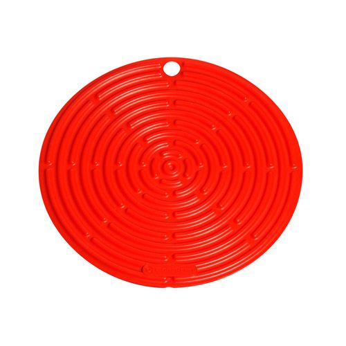 Le Creuset Round Cool Touch Volcanic silicone heat-resistant tool, multipurpose mat, potholder, jar gripper – Keans