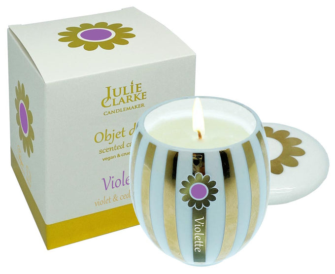 Julie Clarke Objet d’Or 150g candle in violet & cedarwood, porcelain jar with 22ct gold, vegan, eco-friendly – Keans