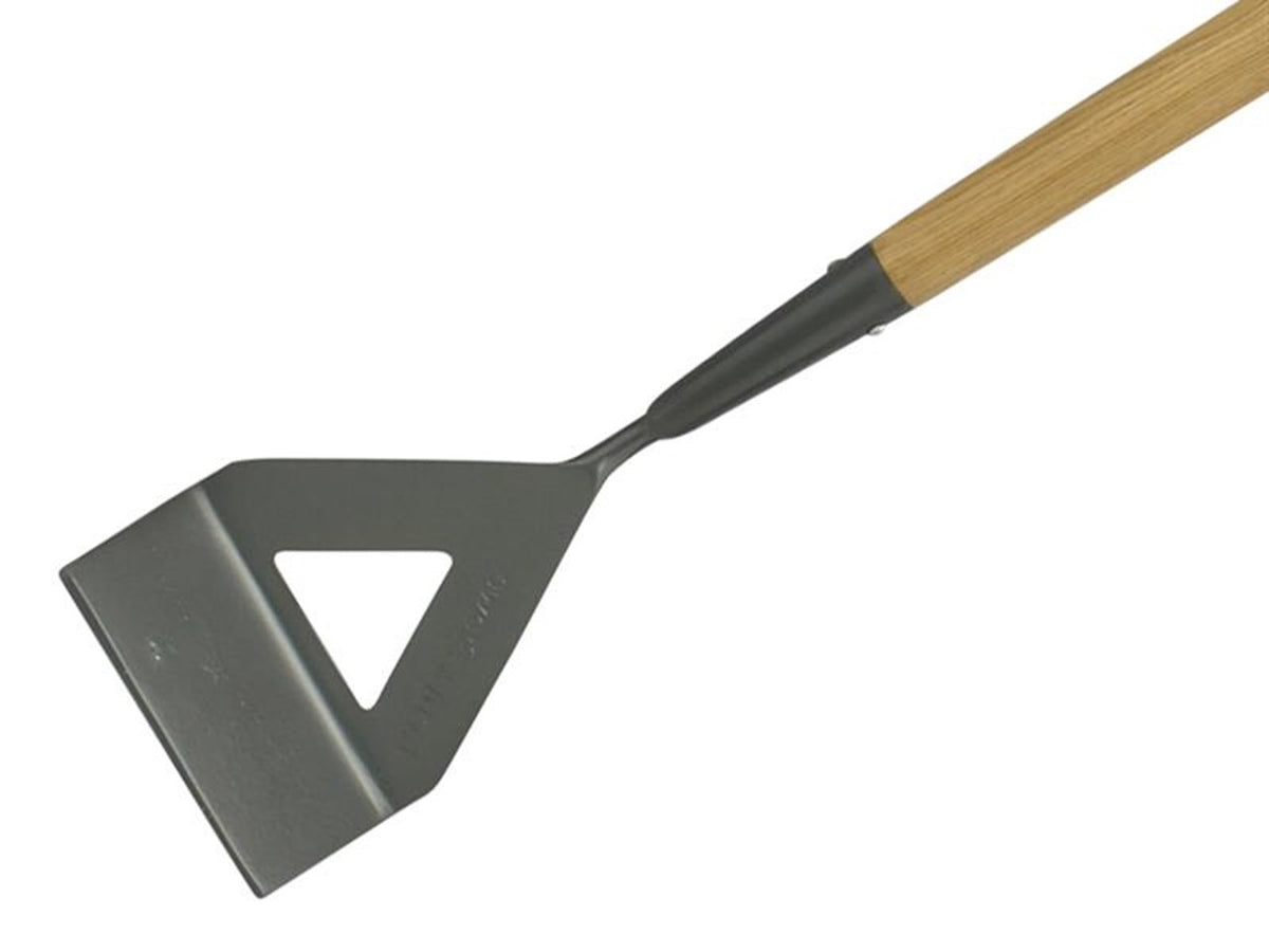 K&S Long Handled Dutch Hoe with carbon steel head and FSC ash wood handle, 160cm, ergonomic, durable – Keans Claremorris
