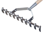 Load image into Gallery viewer, Kent &amp; Stowe Stainless Steel Long Handled Scarifying Rake
