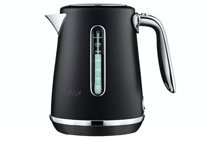 Sage Soft Top Luxe Kettle Black Truffle, 1.7L rapid boil, soft open lid, stainless steel, quiet boil – Kean’s Claremorris –