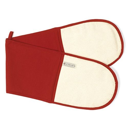 Le Creuset Double Oven Glove Red Keans Claremorris