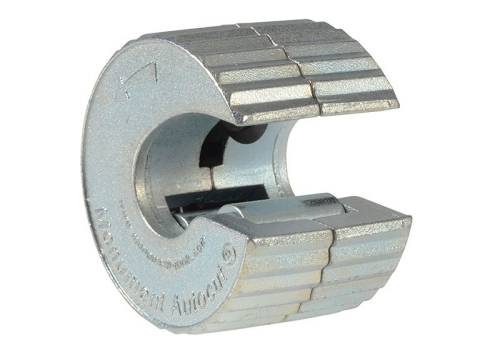 Autocut 15mm copper pipe cutter with aluminium body for precise cuts in tight spaces – Keans Claremorris.