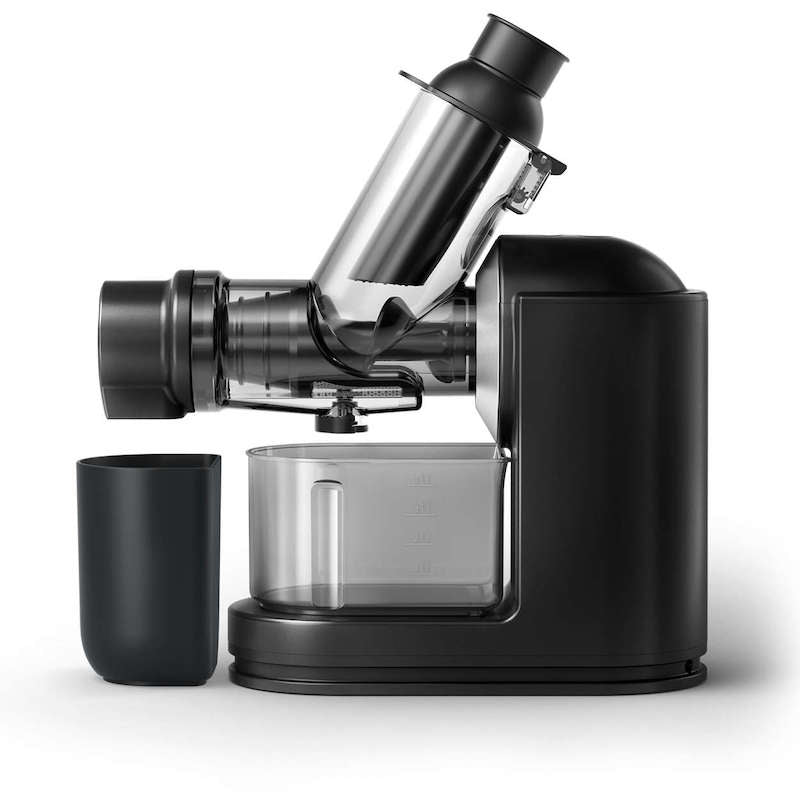 Philips Slow Juicer extracting fresh juice, efficient and easy to clean – available at Keans Claremorris.