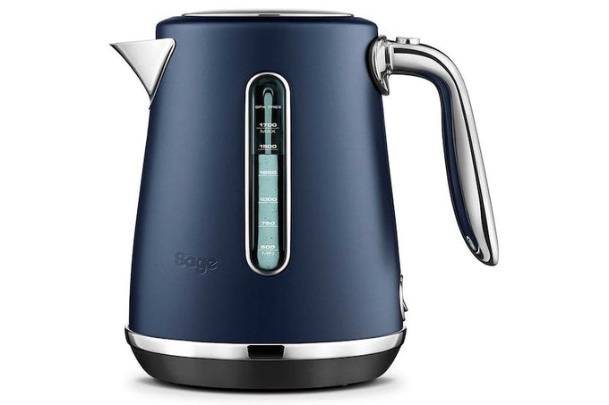 Sage Soft Top Luxe Kettle Damson Blue, 1.7L stainless steel, quiet boil, soft lid, 2400W – available at Kean’s Claremorris –