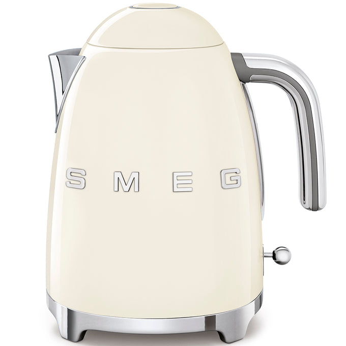 Smeg 50’s Style Cream Kettle 1.7L, 3000W fast boil, enamel steel, swivel base, auto shut-off – available at Kean’s