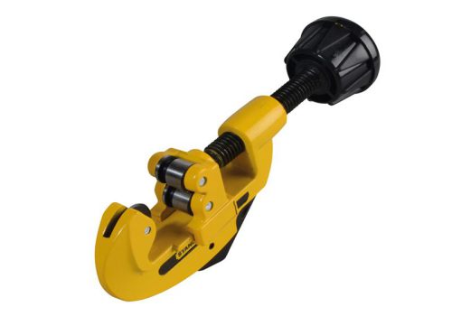 Adjustable Pipe Cutter 3-30mm with steel rollers, replacement wheel, and de-burring tool - Keans Claremorris