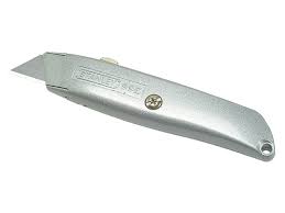 Stanley 99E Retractable Blade Knife with ergonomic die-cast body, 5 blade positions, and blade storage – Keans Claremorris.