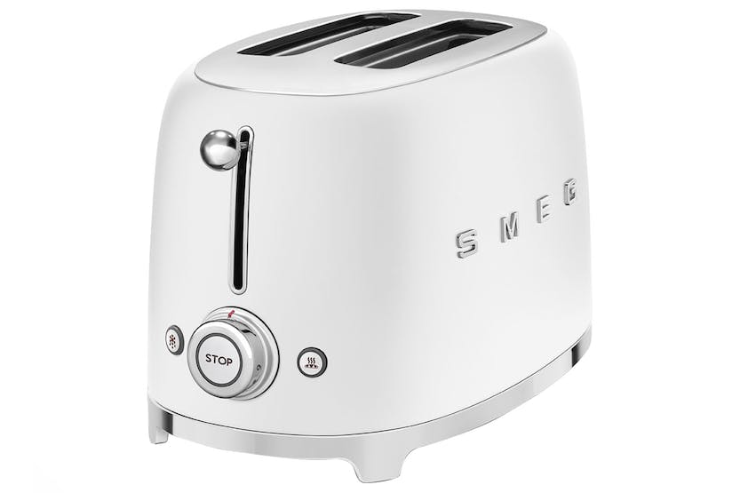 SMEG Matt White 50s Style Two Slice Toaster – Retro design, durable, Keans Claremorris exclusive kitchen appliance.