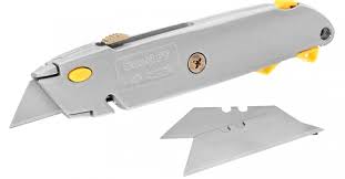 Stanley Retractable Blade Knife with 4 blade positions, tool-free blade change, in-built storage – Keans Claremorris