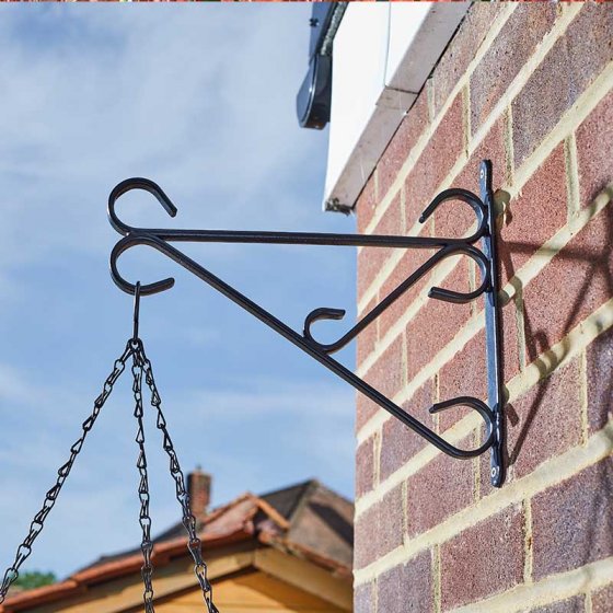 16/18'' Extra Heavy Duty Bracket, powder-coated steel, holds up to 35kg hanging baskets – Keans Claremorris