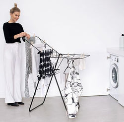 Brabantia Hangon Drying Rack 15m drying space, adjustable wings, foldable, matt black – space-saving airer at Keans