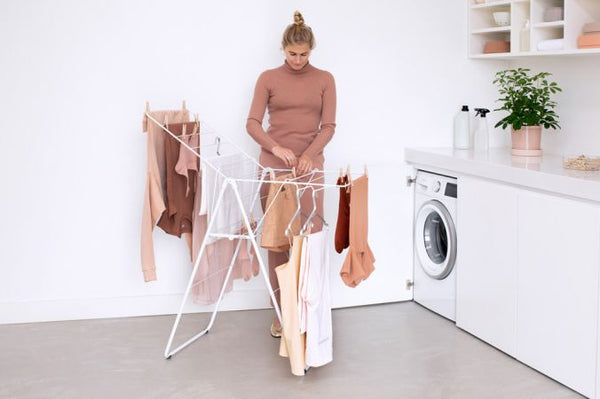 Brabantia HangOn Drying Rack 15m white, foldable, space-saving airer with hanger hooks, child lock – Keans Claremorris.