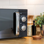 Load image into Gallery viewer, Russell Hobbs Inspire 17 Litre Black Manual Microwave
