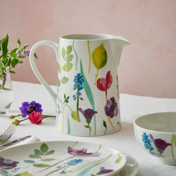 Porcelain Water Garden jug with pastel floral design, large handle, curved spout, 3pt capacity by Portmeirion – Keans