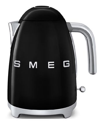 Smeg 50’s Style Black Kettle 1.7L, 3000W fast boil, enamel steel, 360° base, auto shut-off – available at Kean’s